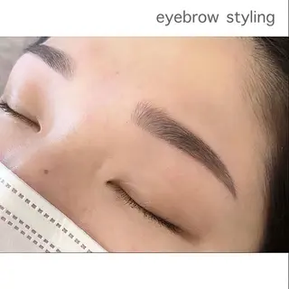 アイブロウ oyanagi 〰️の眉毛・アイブロウイメージ