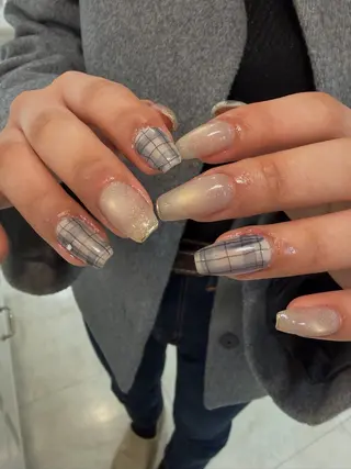 ネイル Salondevi2 isanaのネイルデザイン