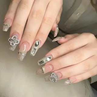 ネイル Queens みなみのネイルデザイン