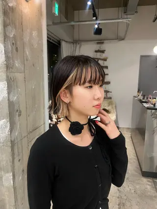 ショート カラー BUSH所属・BUSH なかじませりなのヘアスタイル