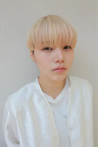 ショート カラー ブリーチカラーが人気 onnuのヘアスタイル