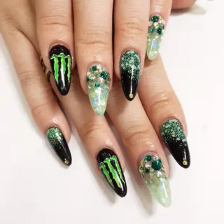 ネイル Cat's eye TOKYO 新宿店のネイルデザイン