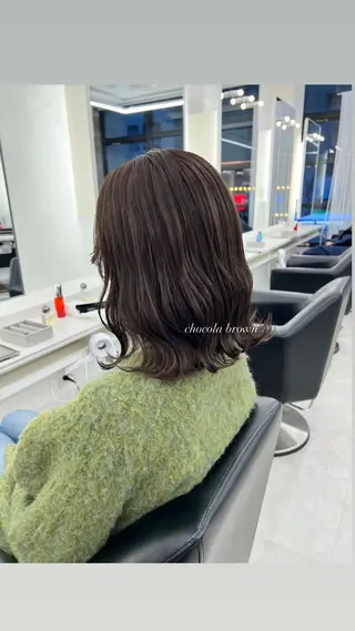 ミディアム ParveMix 宮﨑 梨里のヘアスタイル