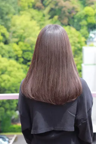 セミロング カラー Viage （ビアージュ）のヘアスタイル