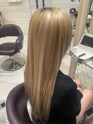 ロング 韓国カラー／エクステ 松戸梨杏のヘアスタイル