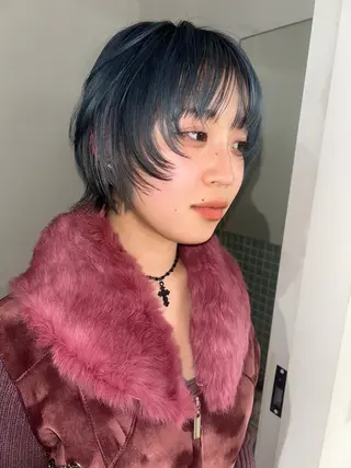 ショート カラー hen所属・心斎橋/レイヤー/ ブリーチ/モエのヘアスタイル