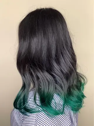 セミロング カラー 透明感カラーブリーチ 🌼シゲモトアヤ🌼のヘアスタイル