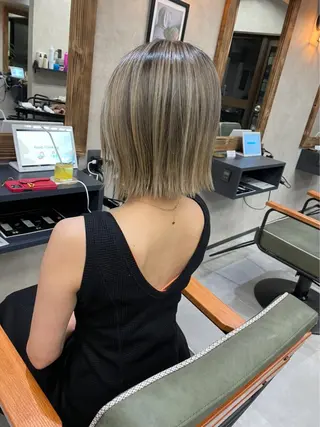 ミディアム SUNNY ななのヘアスタイル