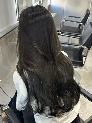 ロング 緑川 佳薫のヘアスタイル