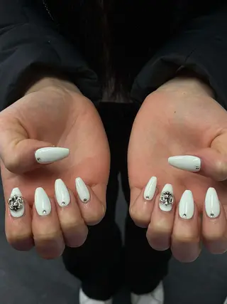 ネイル EMI ANA.CHUOのネイルデザイン