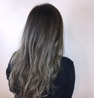 ロング ブリーチなしダブル/ レイヤーカット 小棹のヘアスタイル