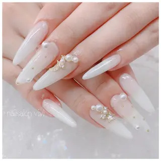 ネイル ＶＩＶＩ nailsalonのネイルデザイン
