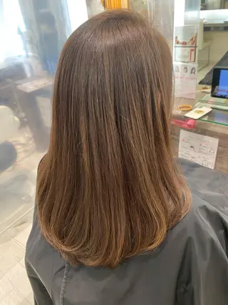 ロング カラー ベージュ/インナー カラー🤍Rieのヘアスタイル