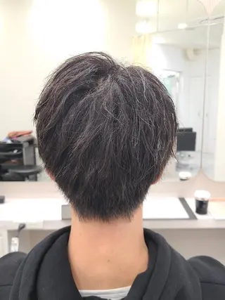 ショート パーマ メンズ 桐島 令奈のヘアスタイル