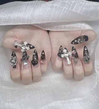 ネイル Lee Nailsのネイルデザイン