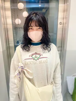 ミディアム カラー パーマ satsuki 暖色・ブラウンカラーのヘアスタイル