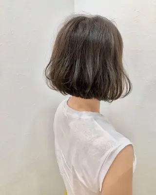 カラー ○HITOMI ○のヘアスタイル