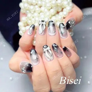 ネイル 🌷 Mooning 🌷のネイルデザイン