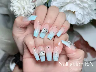 ネイル E.N🦋 長さ出し/持ち込みのネイルデザイン
