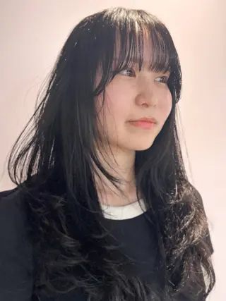 ロング saki/ハイトーン カラー/薬院のヘアスタイル