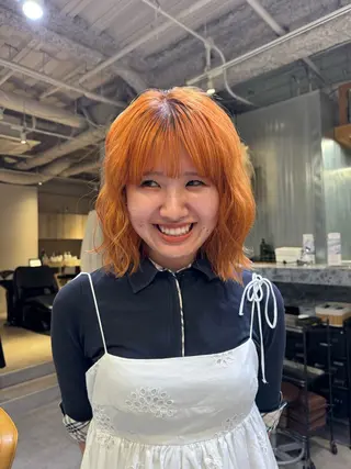 ミディアム SARA 【大阪梅田】のヘアスタイル