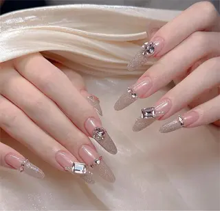 ネイル 🌈 Laule'aのネイルデザイン