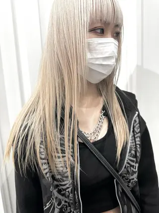 ロング カラー ヘアアレンジ kai .のヘアスタイル