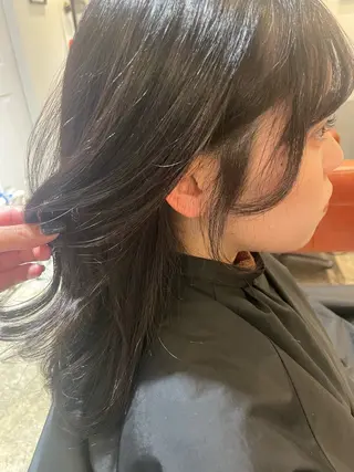 ミディアム 田中 志織のヘアスタイル