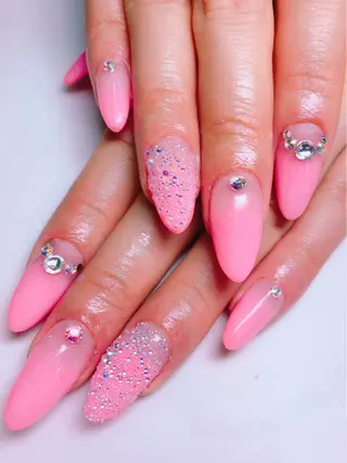 ネイル bijou所属・相馬 礼菜のネイルデザイン