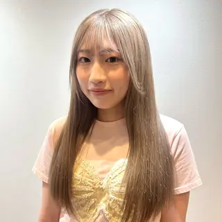 ロング カラー ハイトーン/ウルフ/ レイヤー/Asukaのヘアスタイル