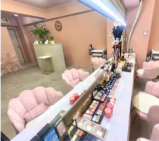 Parisリラク×エステ所属・Paris神宮前店 リラク&エステのエステ・リラクイメージ