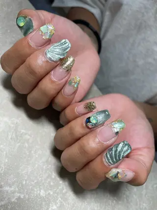 ネイル LAVISH nail salonのネイルデザイン