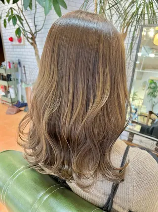 ミディアム カラー 石井 佑樹のヘアスタイル