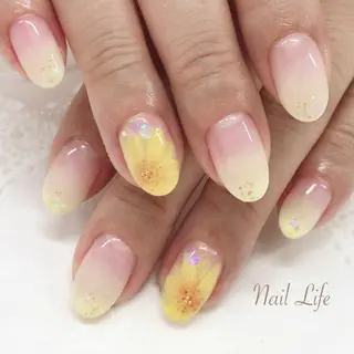 ネイル 大嶋 めぐみのネイルデザイン