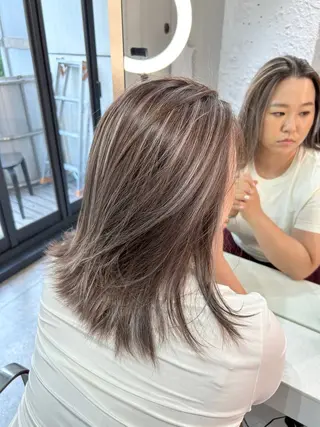 ショート カラー レイヤーカット BLend 渋谷のヘアスタイル
