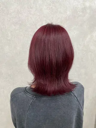 ミディアム カラー 佐藤 琴海のヘアスタイル