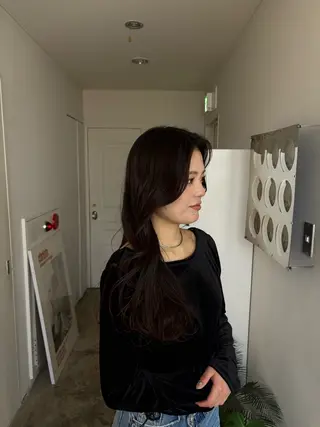 ロング カラー 大阪/レイヤー/ ツヤ髪/ヨシノヒメカのヘアスタイル