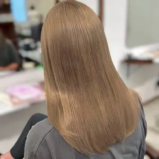 ミディアム 坂本 璃里杏のヘアスタイル