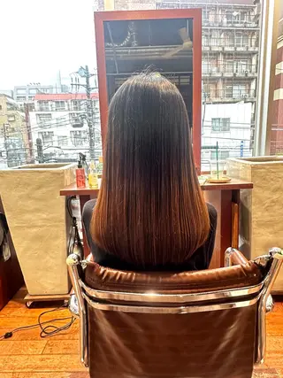 ロング 髪質改善トリートメント&ケアカラー MRN.新宿西口所属・👑MRN👑 HIROMIのヘアスタイル