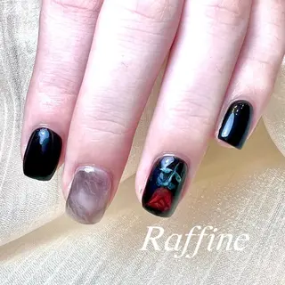 ネイル RAFFINE 月🦋🩵のネイルデザイン