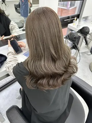 カラー 透明感ベージュ🪽 ブラウン🤎Rinのヘアスタイル