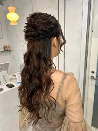 ヘアアレンジ 透明感カラー・ 髪質改善🩵イケダのヘアスタイル