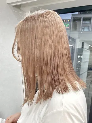 カラー 🍓横浜/ハイトーン ミルクティーベージュのヘアスタイル