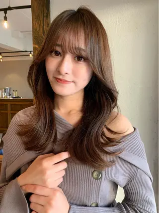 ロング カラー 透明感/オリーブ/ グレージュ/YUKAのヘアスタイル