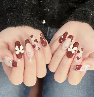 ネイル LAVISH nanamiのネイルデザイン