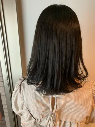 ミディアム うしだ かおるのヘアスタイル