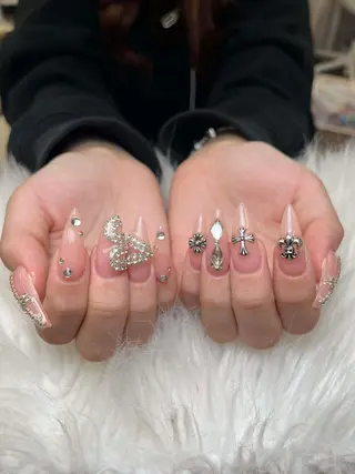 ネイル NIE MoMoのネイルデザイン