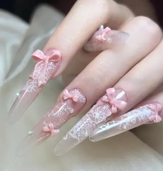 ネイル 小島 阿佑美のネイルデザイン