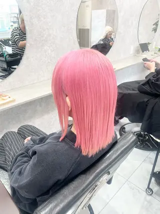 ミディアム 🦋ハイトーン🦋 石山 希理🦋のヘアスタイル