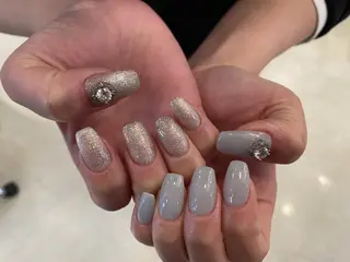 ネイル 【尾下】 ロイヤル•セラピストのネイルデザイン